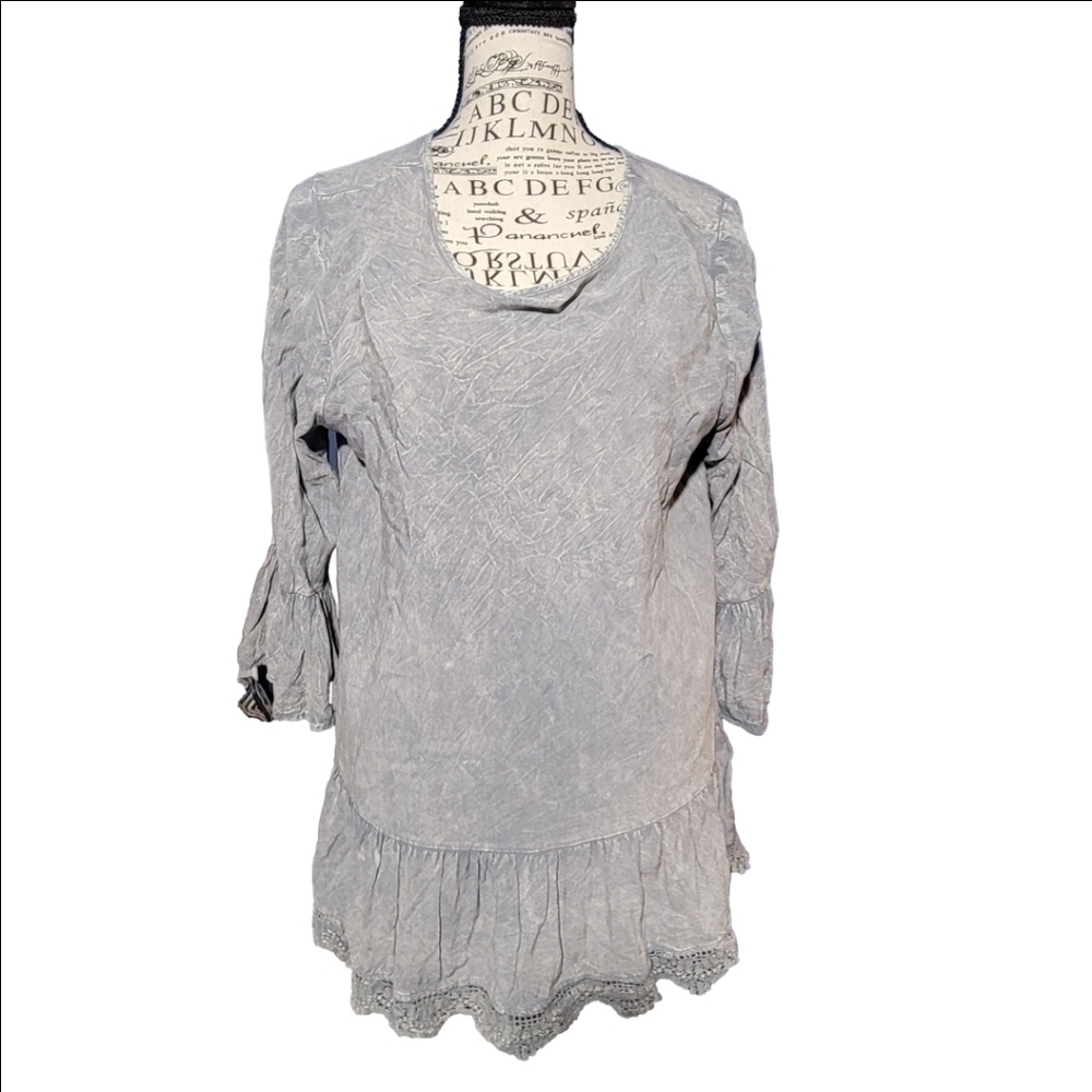 Altar'd State womens medium blouse